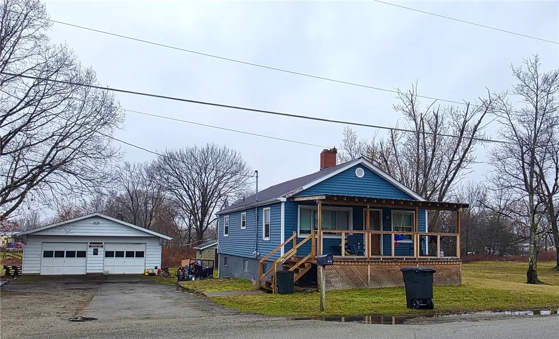 43 W Elm St, Fairchance, PA 15436 - #1