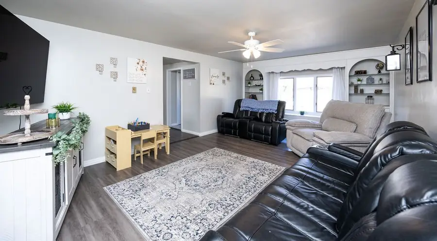 7 Manor Ave, Neshannock, PA 16105 - #3