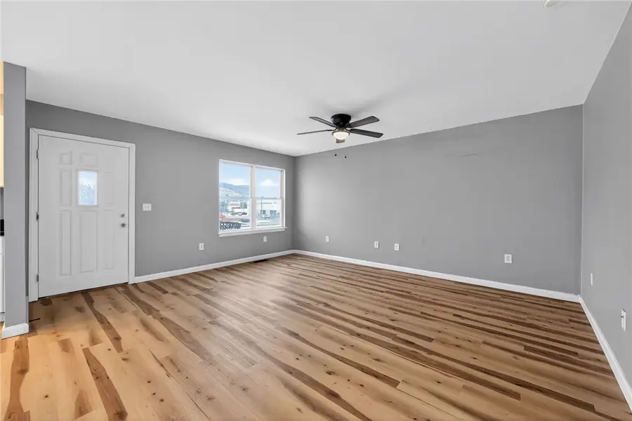 2020 Constitution Blvd, New Kensington, PA 15068 - #2