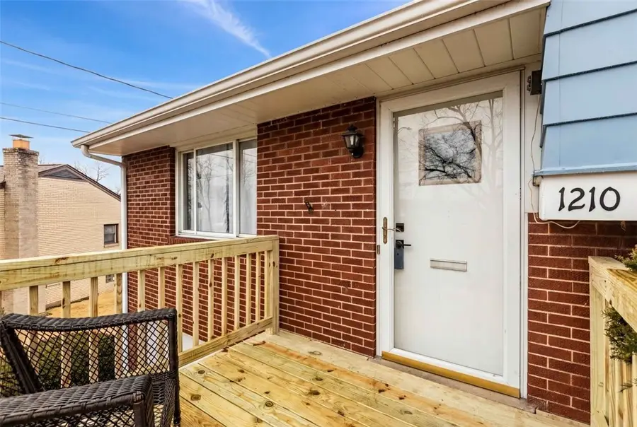 1210 Linden St, Cheswick, PA 15024 - #2