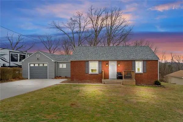 36 Highland Dr, Mcdonald, PA 15057