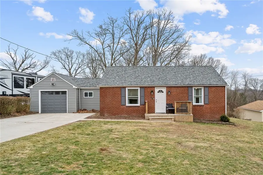 36 Highland Dr, McDonald, PA 15057 - #2