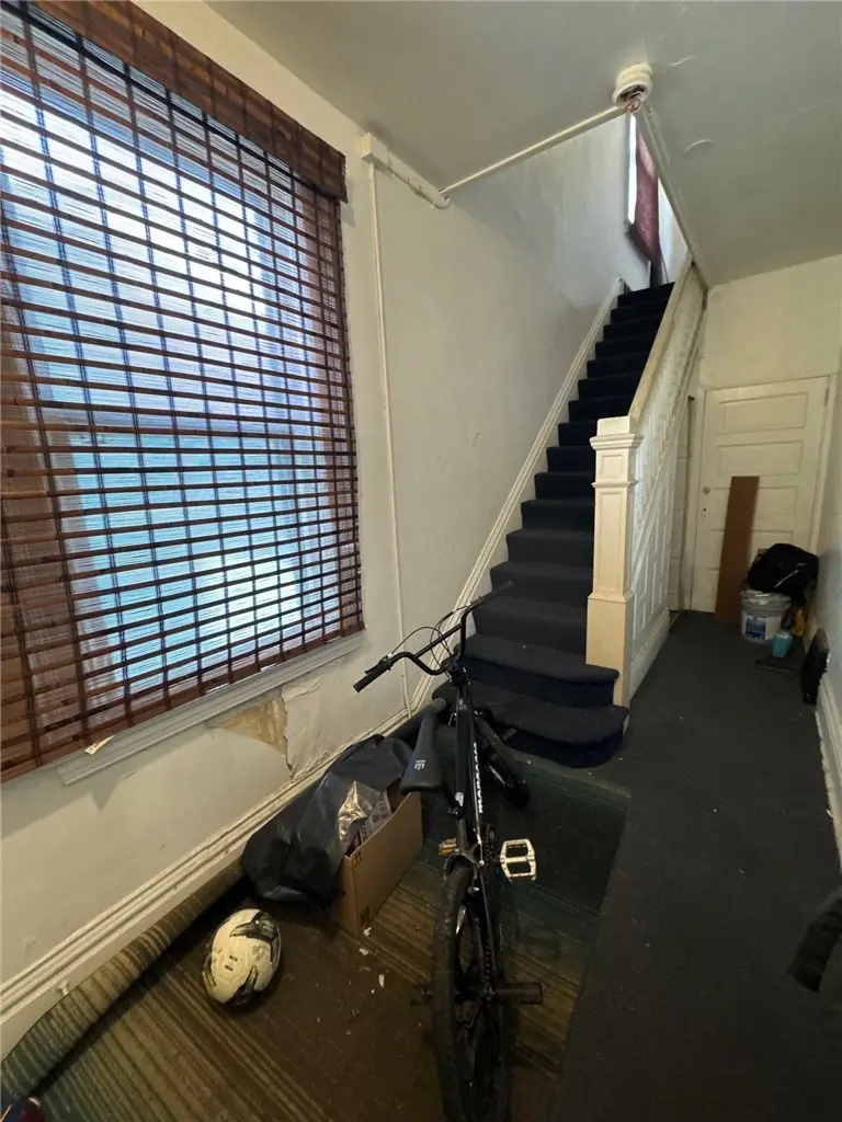 250 Park Rd, Ambridge, PA 15003 - #2