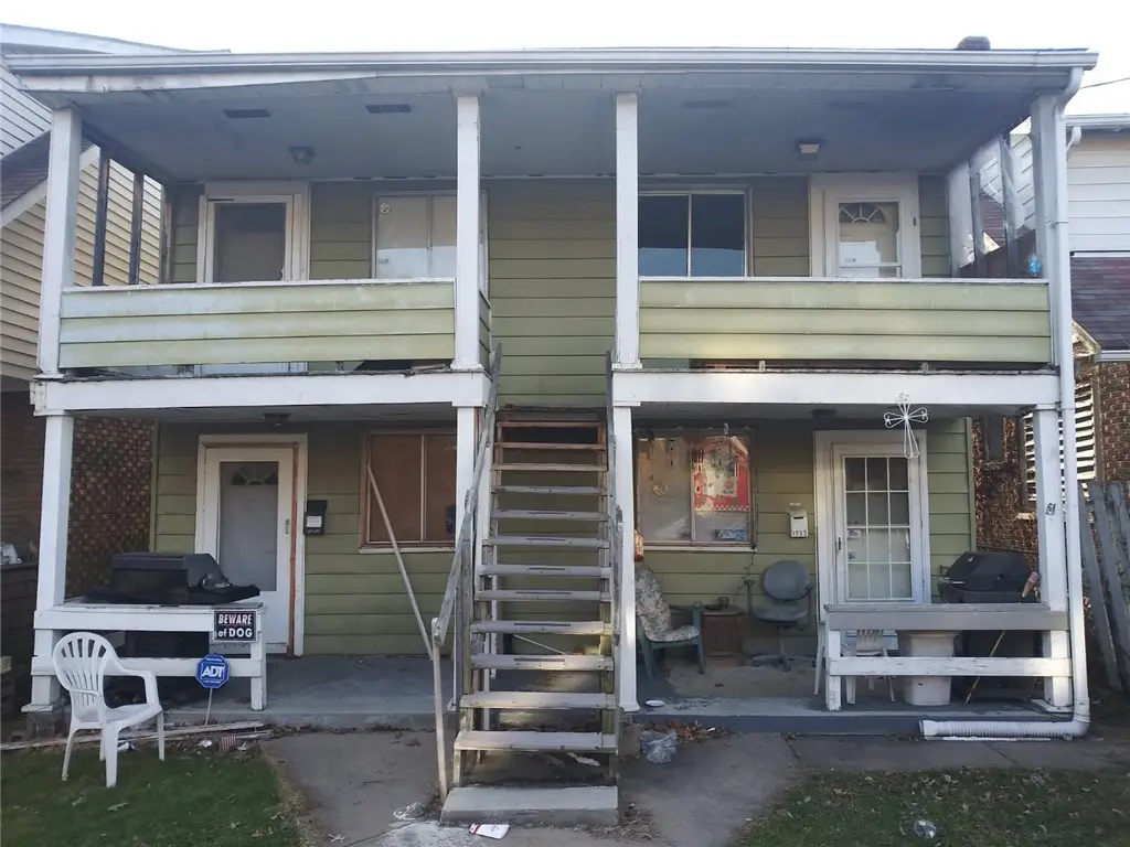 1521 Leishman Ave, New Kensington, PA 15068 - #1