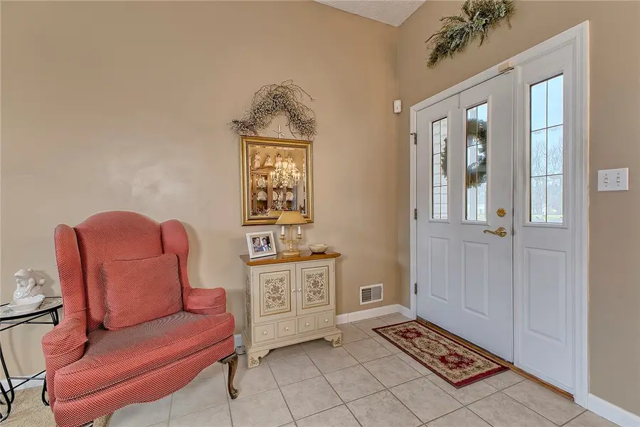 6015 Triple Crown Cir, Greensburg, PA 15601 - #2