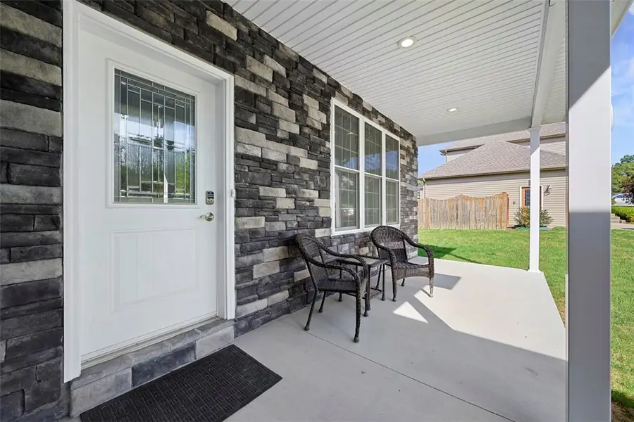 101 Cherokee Dr, Beaver Falls, PA 15010 - #2