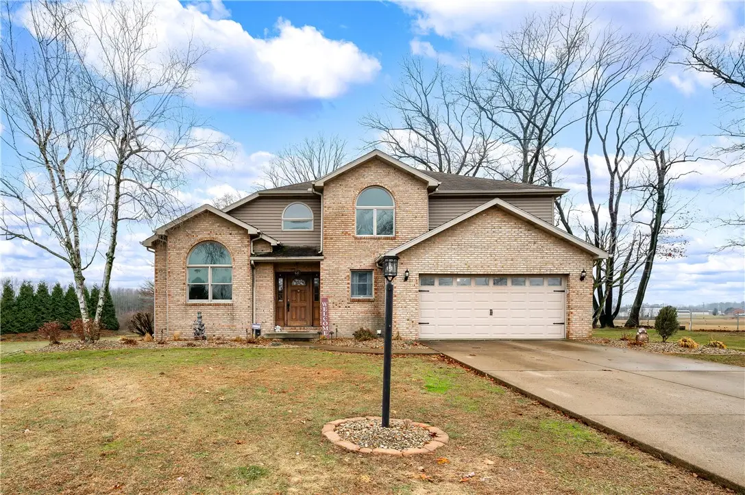 119 Deer Run Dr, Butler, PA 16001 - #1