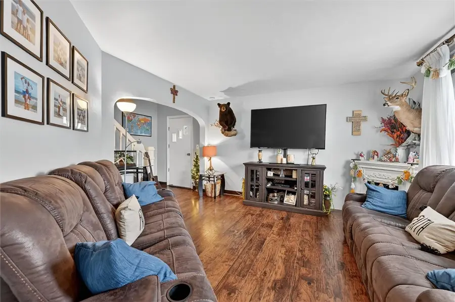 704 Center Ln, Manorville, PA 16238 - #3