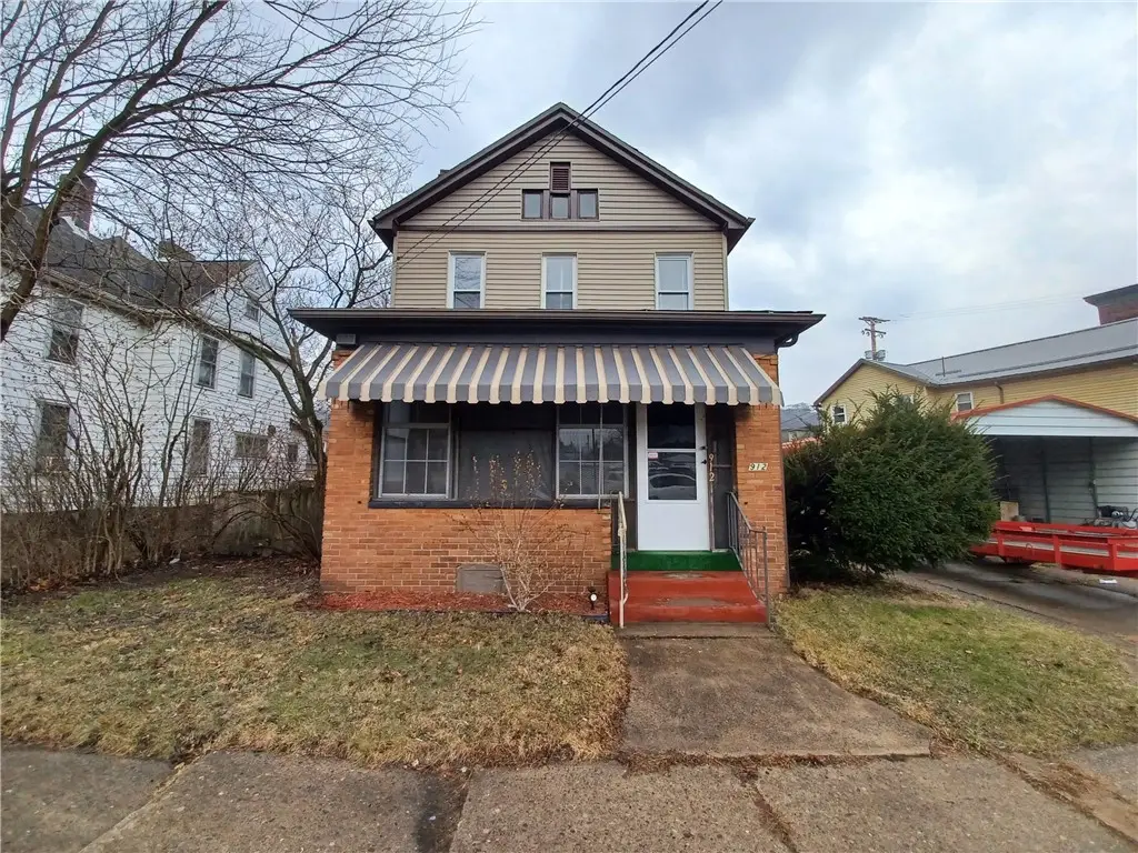 912 Washington Ave, Monaca, PA 15061 - #1