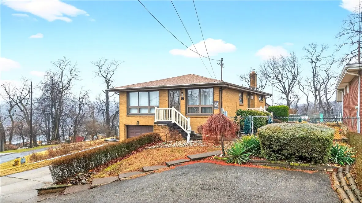 5156 Ridge Dr, Baldwin, PA 15236 - #1