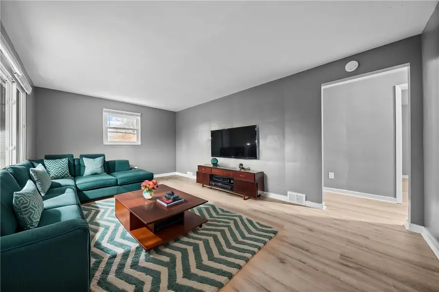 1315 Greensburg Pike, East McKeesport, PA 15035 - #2