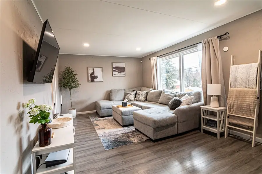 602 Springdale Dr, Penn Hills, PA 15235 - #2