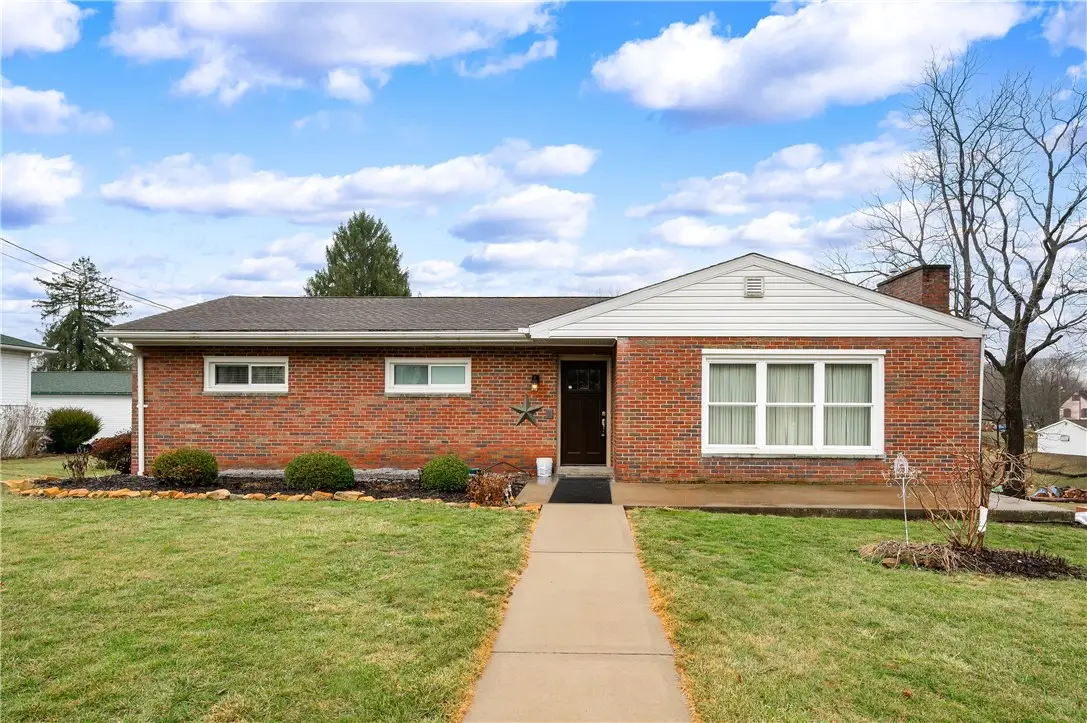 126 Lawrence Ave, Butler, PA 16001 - #1