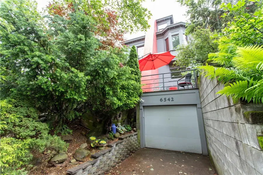 6542 Dalzell Pl, Pittsburgh, PA 15217 - #2