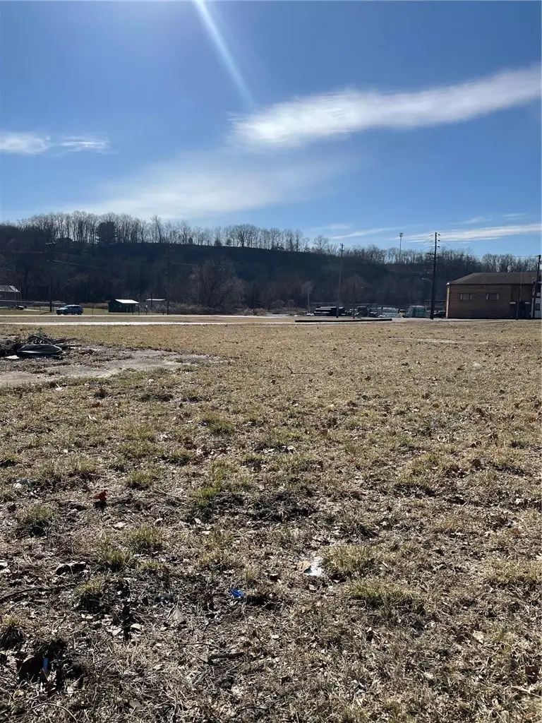 11th Street & 1st Avenue, Beaver Falls, PA 15010 - #1
