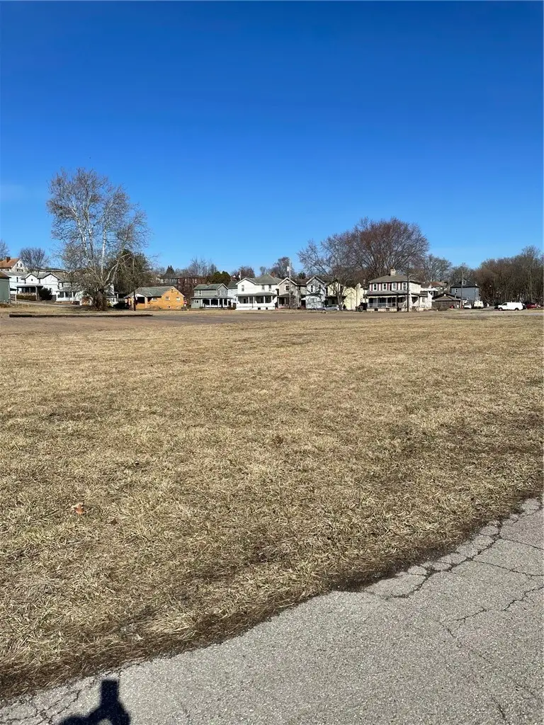 11th Street & 1st Avenue, Beaver Falls, PA 15010 - #3