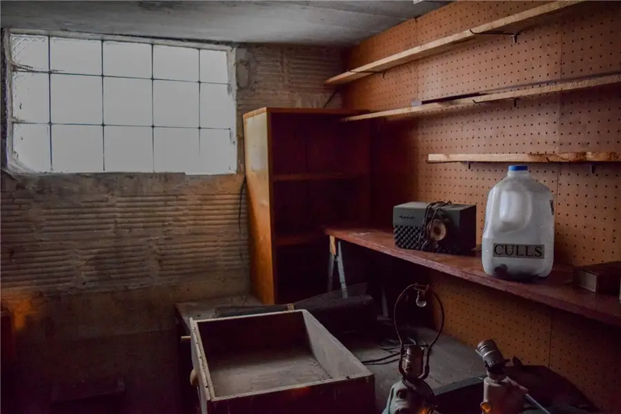 908 Liberty St, Stowe, PA 15136 - #3