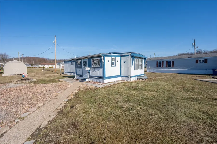 306 Lamplighter Manor, Latrobe, PA 15650 - #3