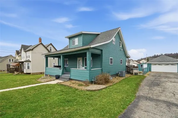 2927 State St, White Oak, PA 15131