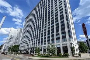 320 Fort Duquesne Blvd #8M, Pittsburgh, PA 15222 - #1