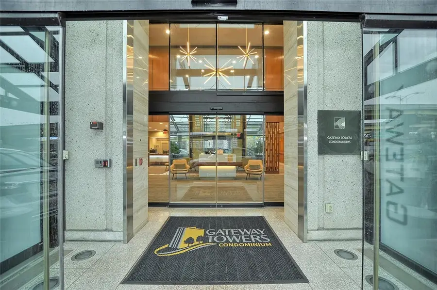 320 Fort Duquesne Blvd #8M, Pittsburgh, PA 15222 - #3