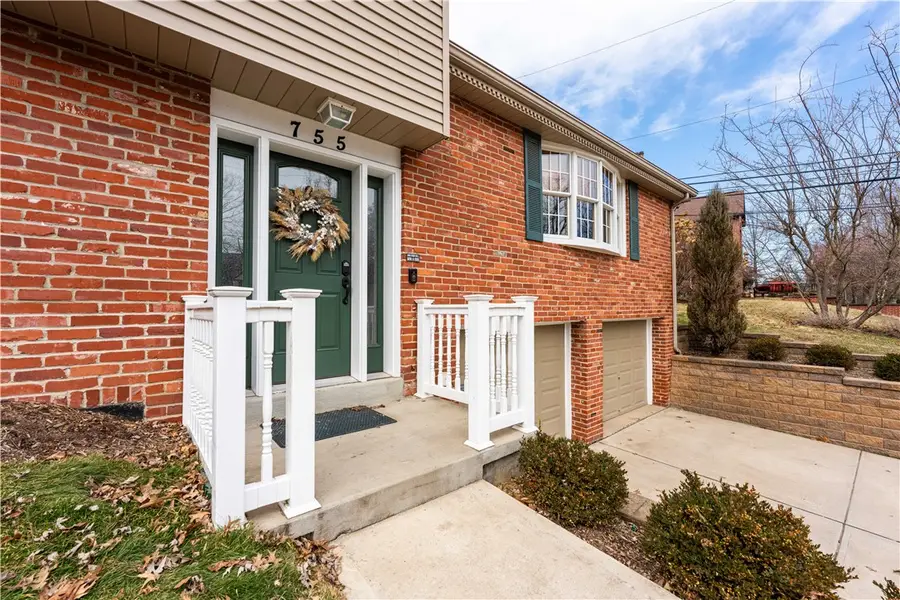 755 Jefferson Drive, Pittsburgh, PA 15229 - #2