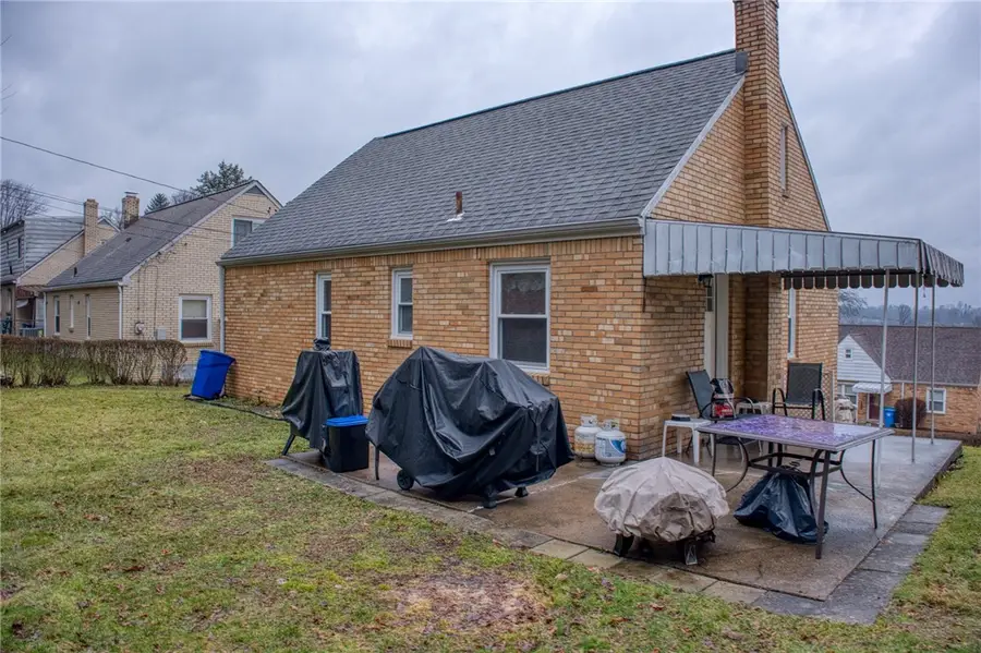 1473 Blossom Hill, Castle Shannon, PA 15234 - #2