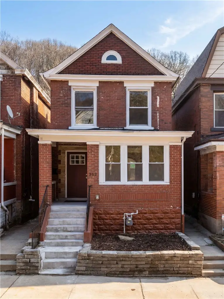 312 Renova St, Pittsburgh, PA 15207 - #1