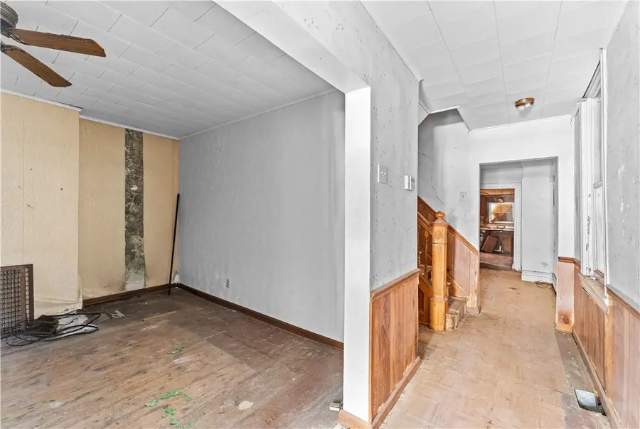 115 Hawkins Ave, Pittsburgh, PA 15214 - #2