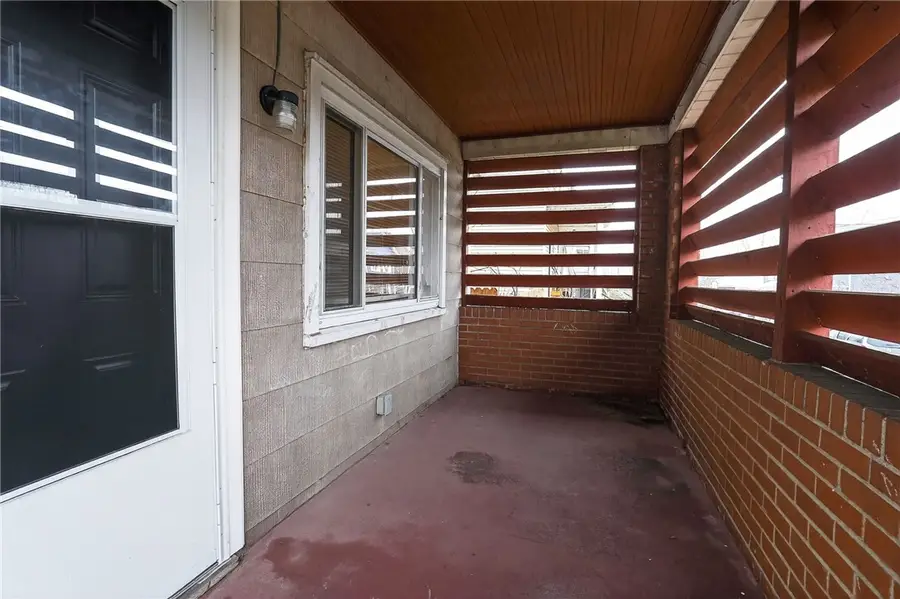 241 Freidel St, Homestead, PA 15120 - #3