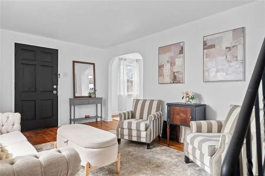 4018 Meadowbrook Boulevard, Pittsburgh, PA 15227 - #3