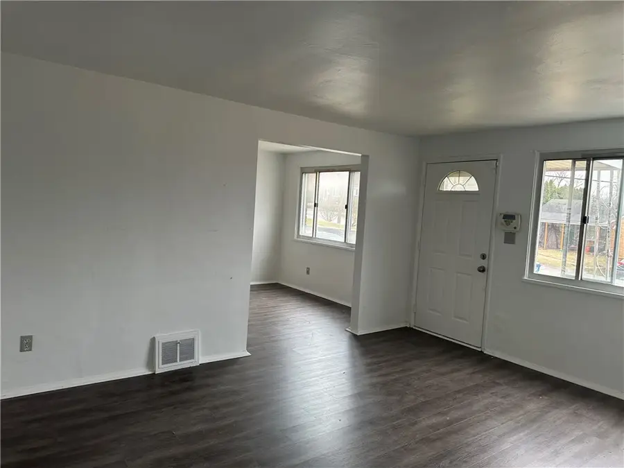 203 Rodilin Dr, Pittsburgh, PA 15235 - #3