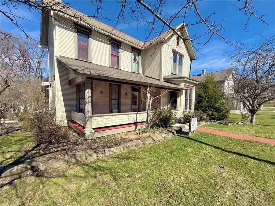 323 Franklin St, Slippery Rock, PA 16057 - #2