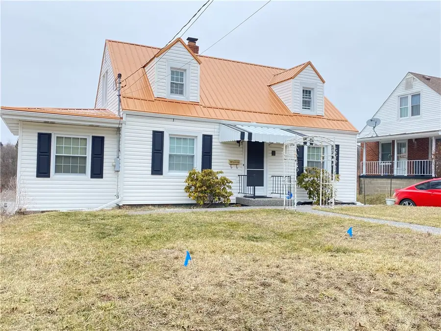 11 Washington Dr, Monessen, PA 15062 - #2
