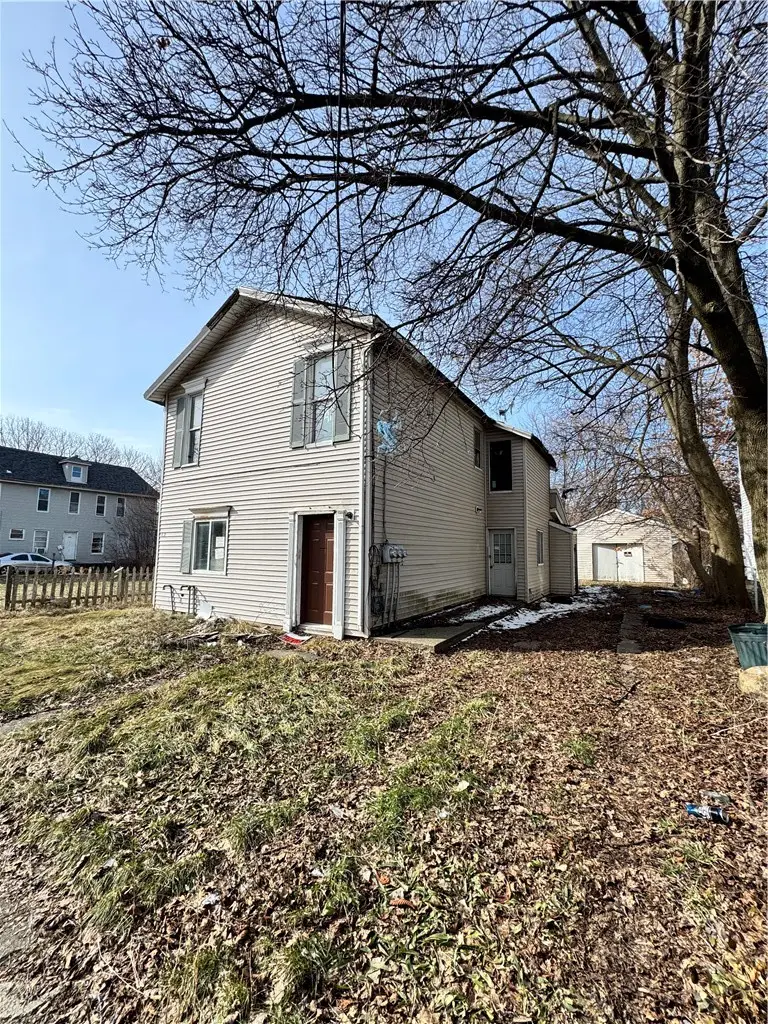 820 E 21st St, Erie, PA 16503 - #3