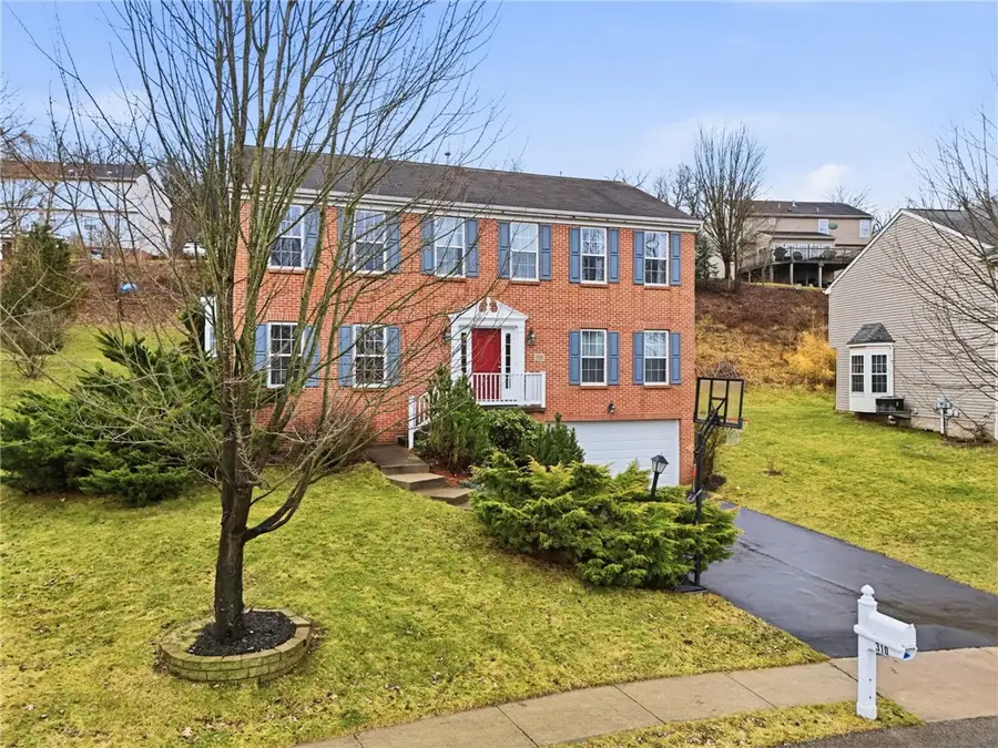 310 Village Dr, Mars, PA 16046 - #3