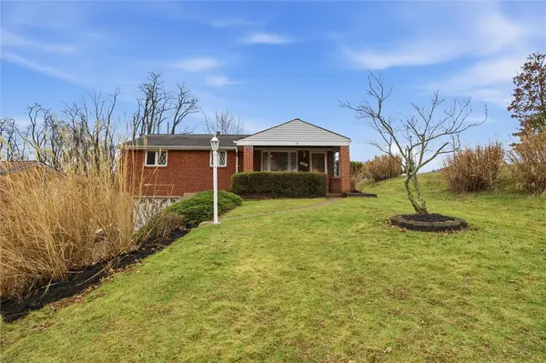 3464 Pleasantvue Dr, Pittsburgh, PA 15227