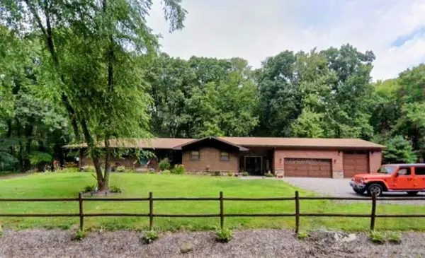 141 Hall Rd, Slippery Rock, PA 16057