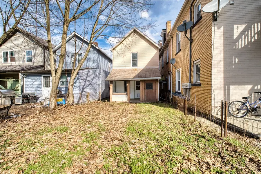 719 Crescent Ave, Ellwood City, PA 16117 - #3