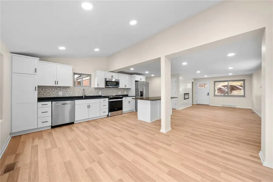 26 Seneca Road, Pittsburgh, PA 15241 - #2