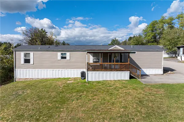 204 Castle Rd, Washington, PA 15301