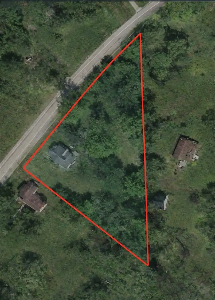 9 Main St, Hickory, PA 15340 - #3