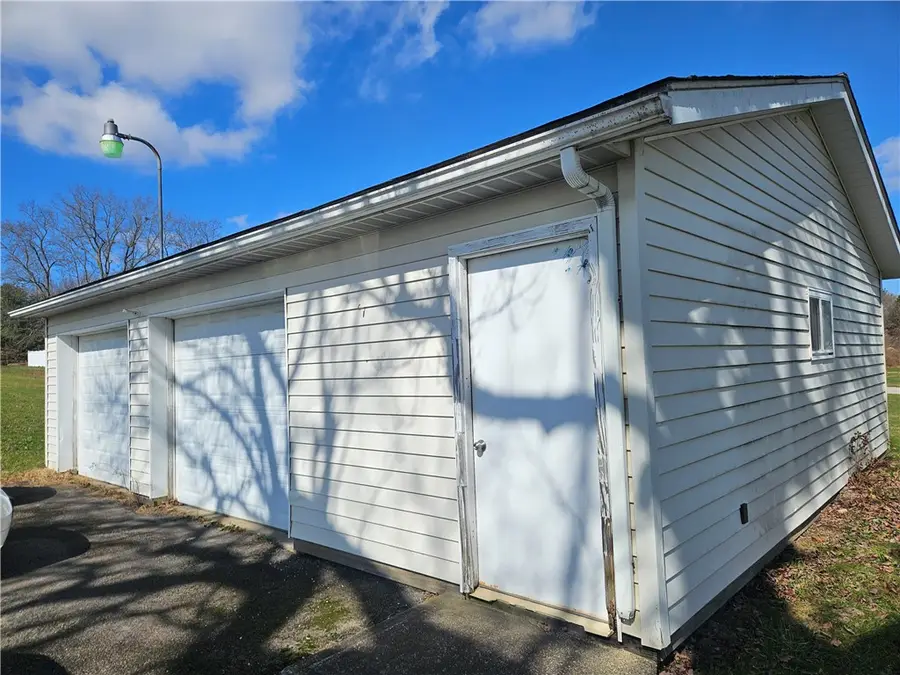 121 North Rd, Butler, PA 16001 - #3