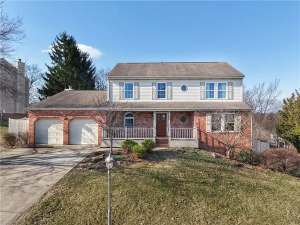209 Farmcrest Dr, Oakdale, PA 15071