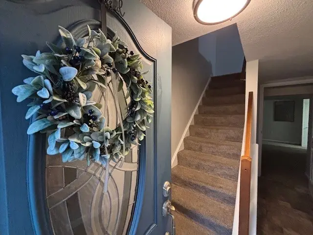 122 Rampart Ct, New Kensington, PA 15068 - #2