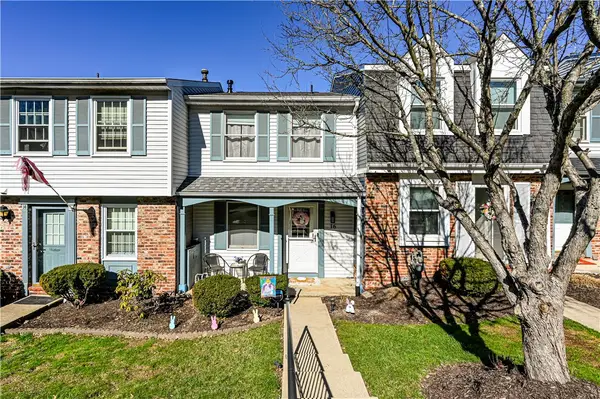 16 Shadow Dr, Pittsburgh, PA 15227