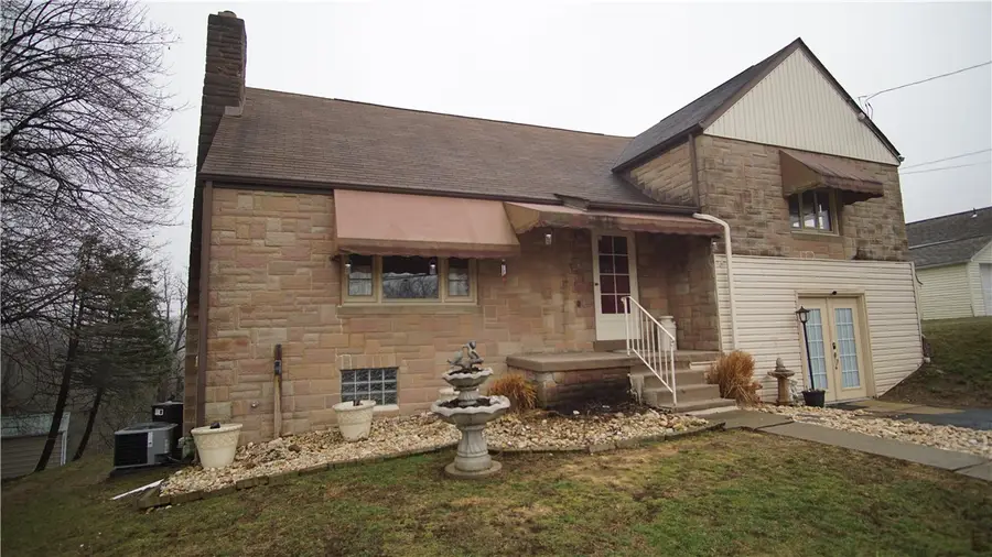 531 Dugan Way, New Kensington, PA 15068 - #3