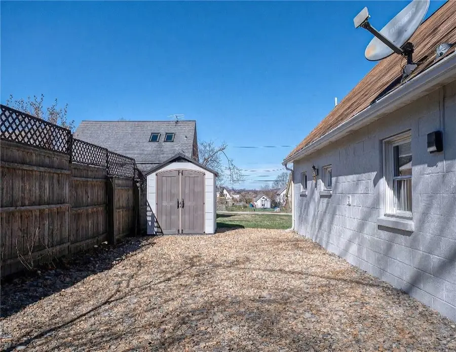 418 Thorn Way, Derry, PA 15627 - #3