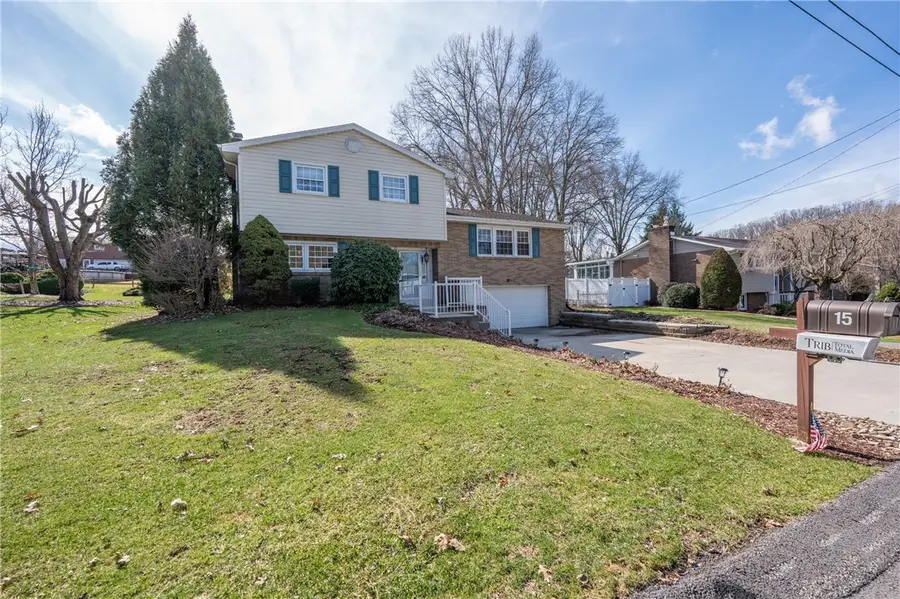 15 Deerfield Dr, Greensburg, PA 15601 - #3