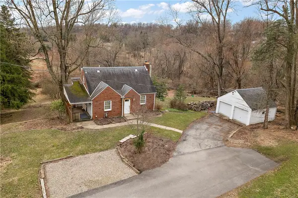 2 Beulah Lane, Pittsburgh, PA 15235